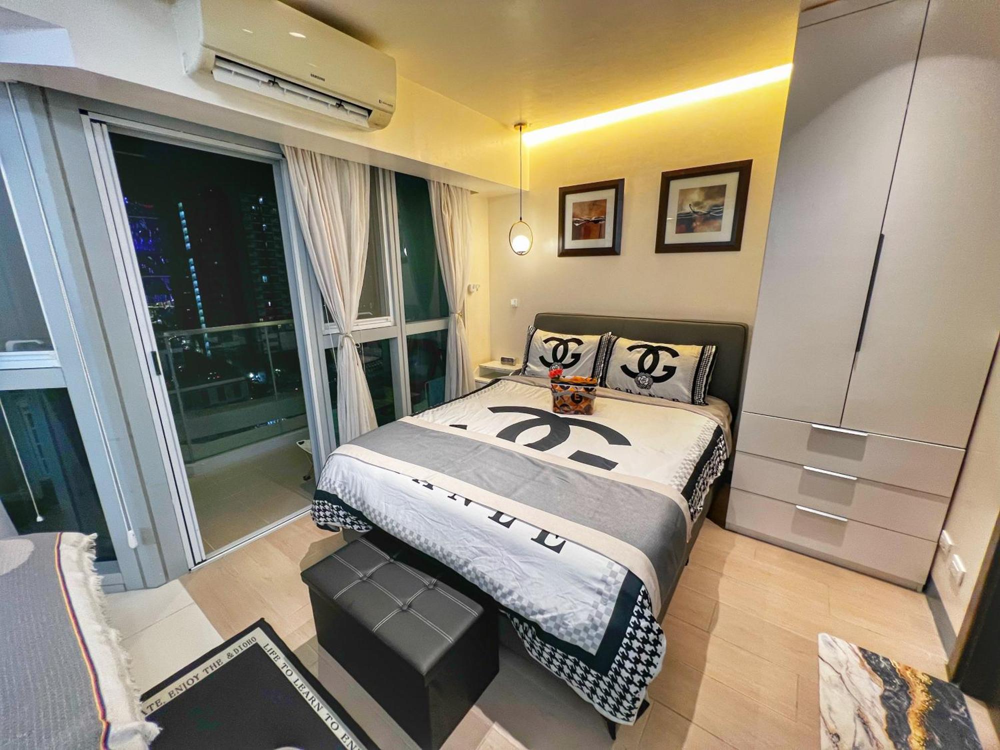 Eg Private House -Bgc Uptown Taguig Exterior foto