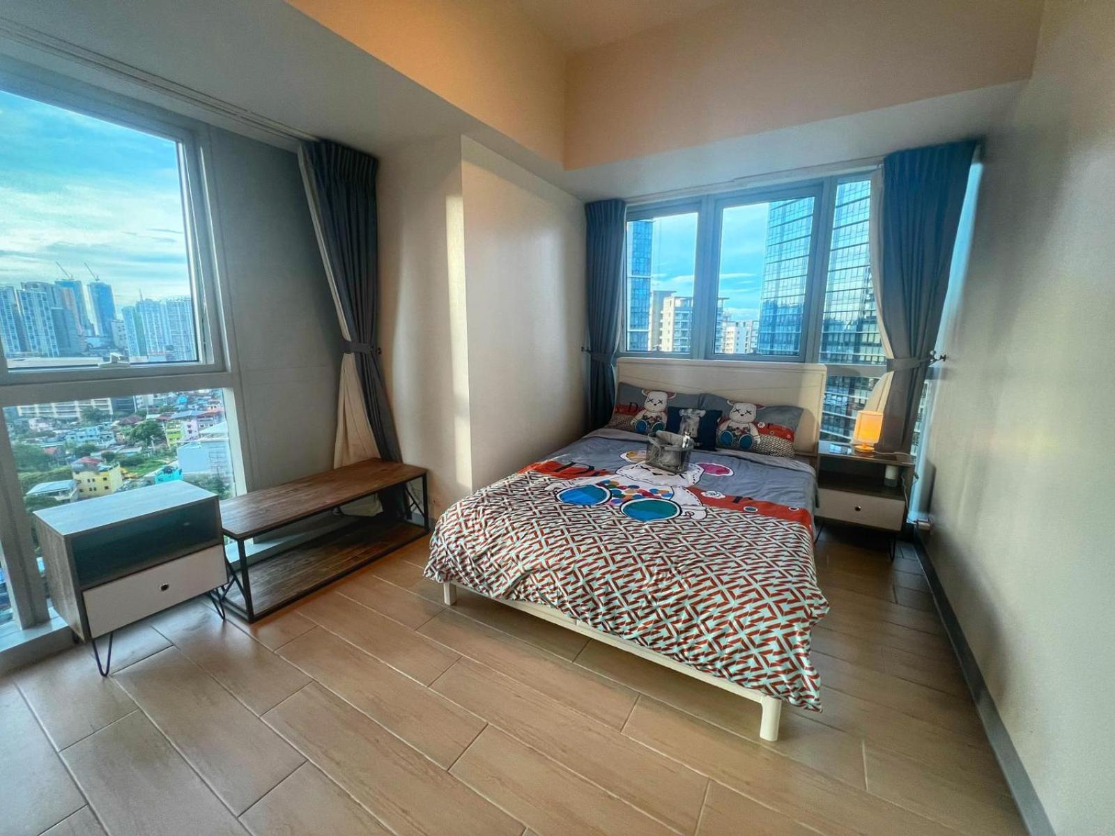 Eg Private House -Bgc Uptown Taguig Exterior foto